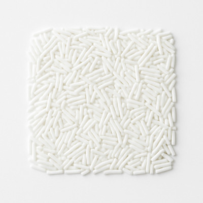 Cukrový posyp bílé tyčinky – jemné zdobení 50 g | svěží bílá na dorty