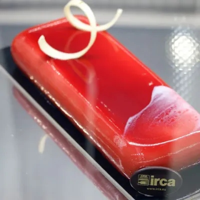 Višňová zrcadlová poleva – IRCA Mirror Amarena 250 g | Profesionální višňový mirror