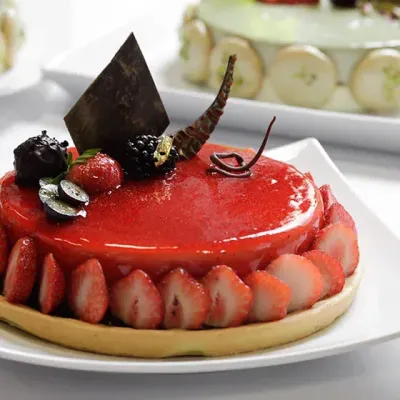 Jahodová zrcadlová poleva – IRCA Mirror Jahoda 250 g | Profesionální jahodový mirror