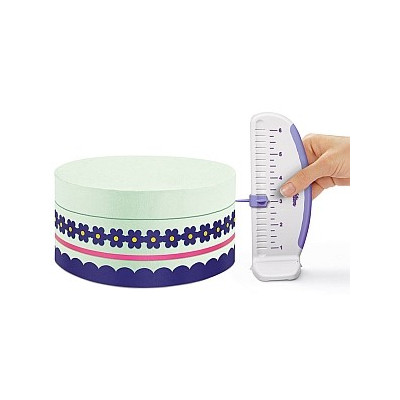 Naznačovač na obvod dortu